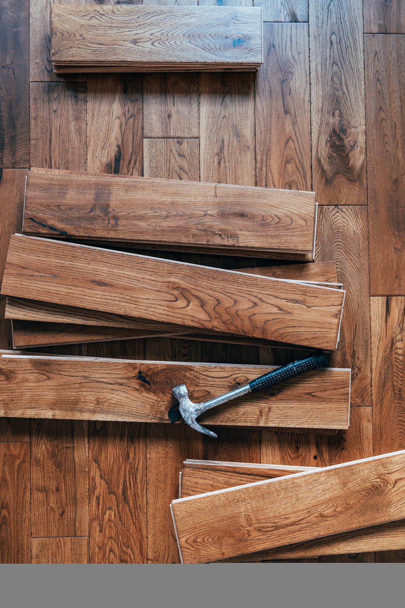 Solid oak wood flooring